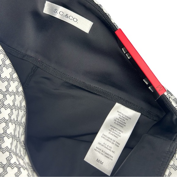 S.C. & C.O. Tummy Control Black & White Geometric Print Skort Women’s Size M - Picture 7 of 11